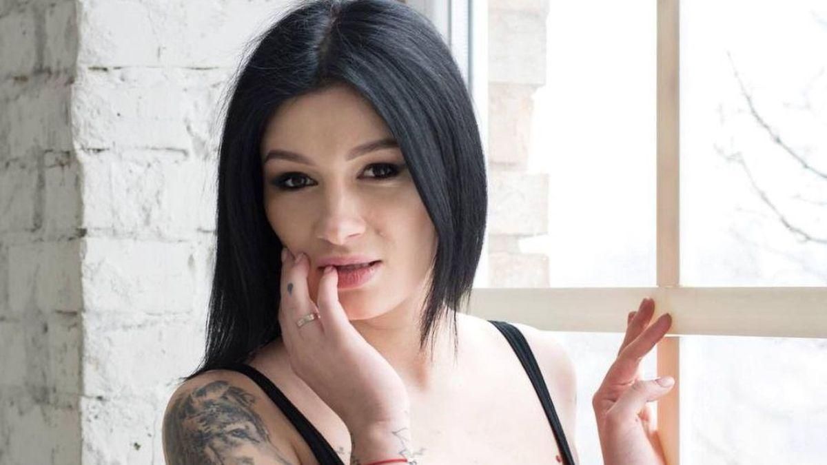 Обнаженная Анастасия Приходько показала, как кормит сына: фото Обнаженная Анастасия Приходько показала, как кормит сына: фото