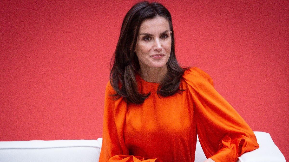 Летние образы королевы Летиции: фото Летние образы королевы Летиции: фото