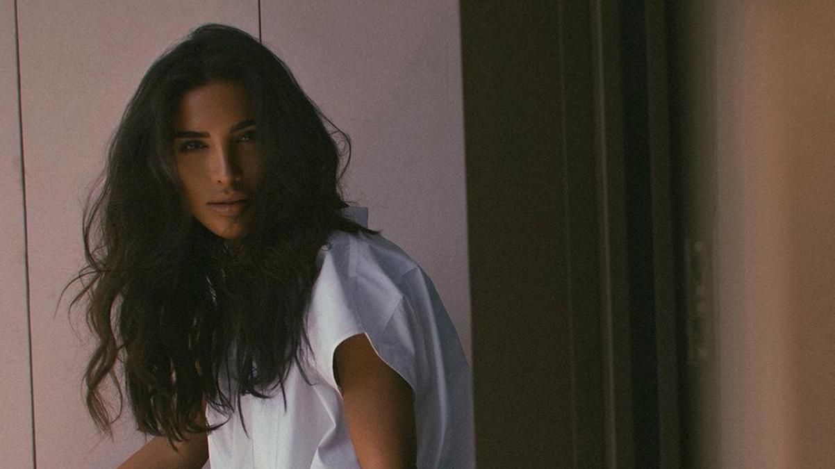 Санта Димопулос разбила колени и руки во Франции: фото, видео Санта Димопулос разбила колени и руки во Франции: фото, видео