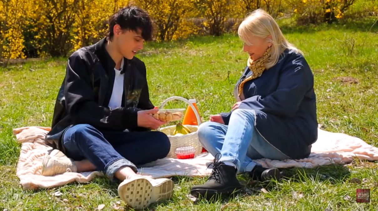 Мама Alekseev прокомментировала его роман с солисткой ВИА Гры Мама Alekseev прокомментировала его роман с солисткой ВИА Гры