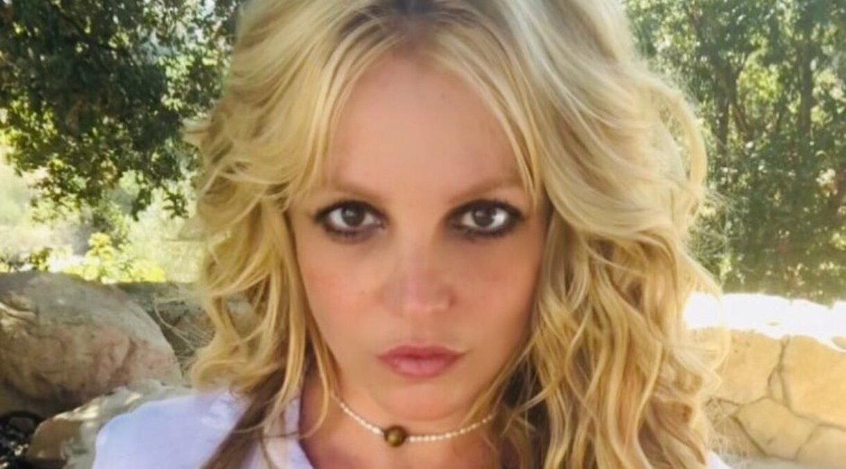 Брітні Спірс поїли наркотиками та протизаплідними Брітні Спірс поїли наркотиками та протизаплідними