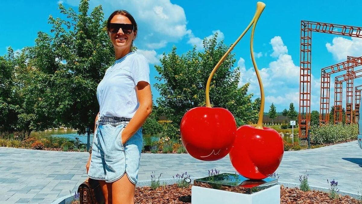 Жена Решетника поразила стильным образом в Черкассах фото Жена Решетника поразила стильным образом в Черкассах фото