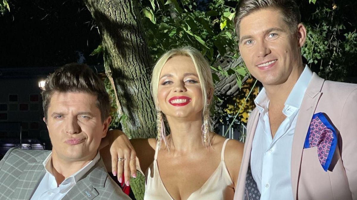 Лілія Ребрик ефектно позувала в молочній атласній сукні: фото Лілія Ребрик ефектно позувала в молочній атласній сукні: фото