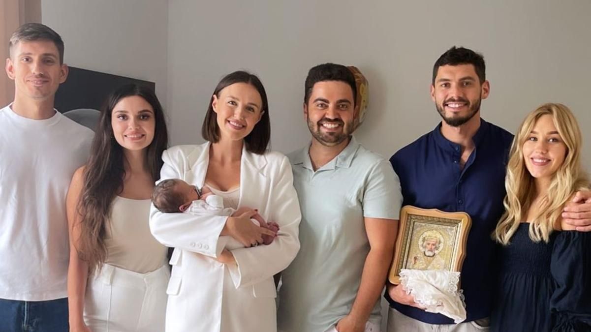 Даша Квиткова и Никита Добрынин крестили сына: фото Даша Квиткова и Никита Добрынин крестили сына: фото