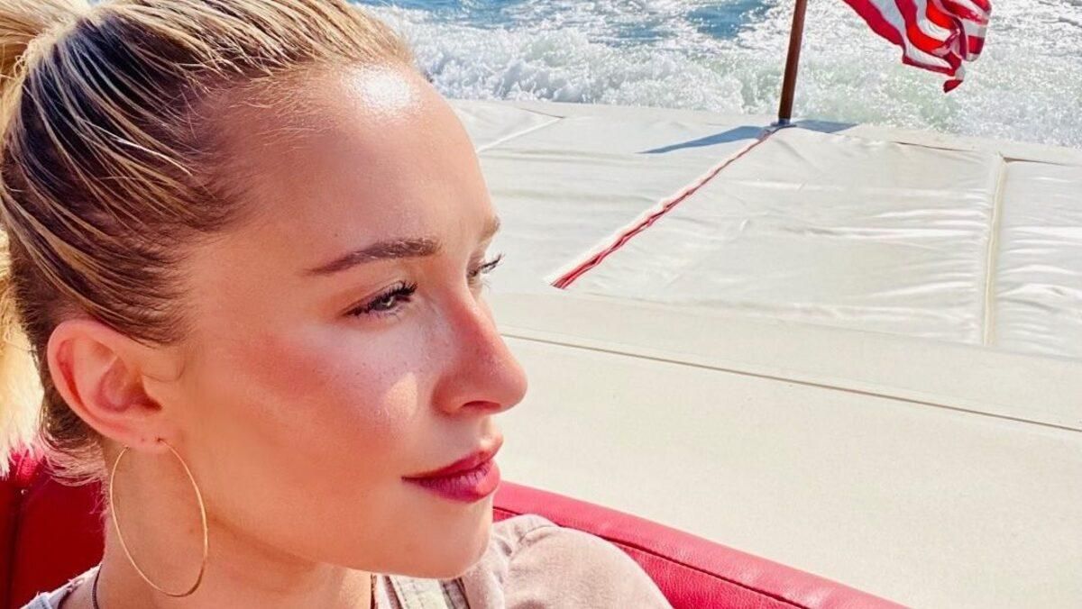 Гейден Панеттьєрі повернулась до колишнього, який її бив Гейден Панеттьєрі повернулась до колишнього, який її бив