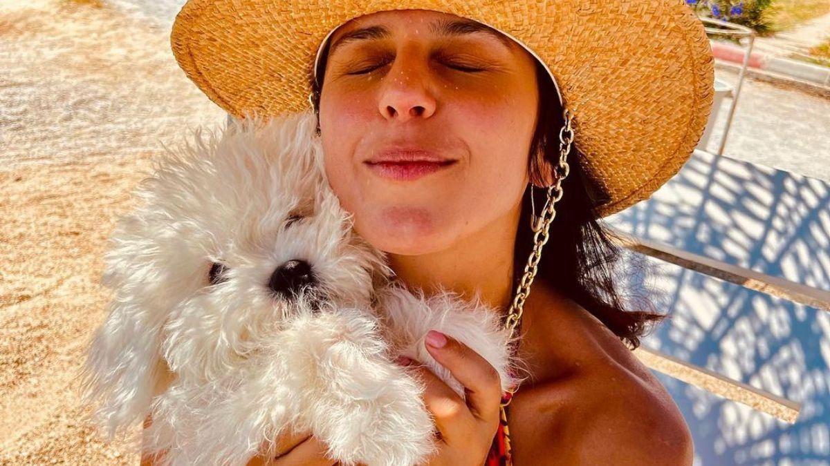 Джамала на отдыхе позировала с собакой: фото Джамала на отдыхе позировала с собакой: фото