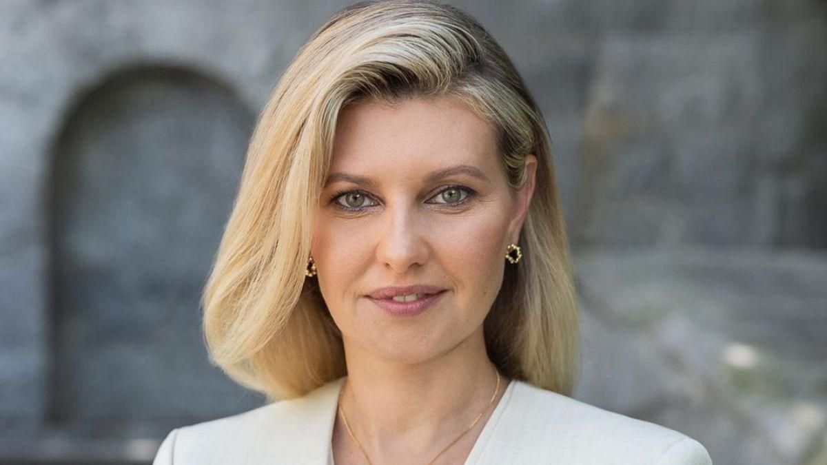 Елена Зеленская опубликовала новое портретное фото: нежный образ Елена Зеленская опубликовала новое портретное фото: нежный образ