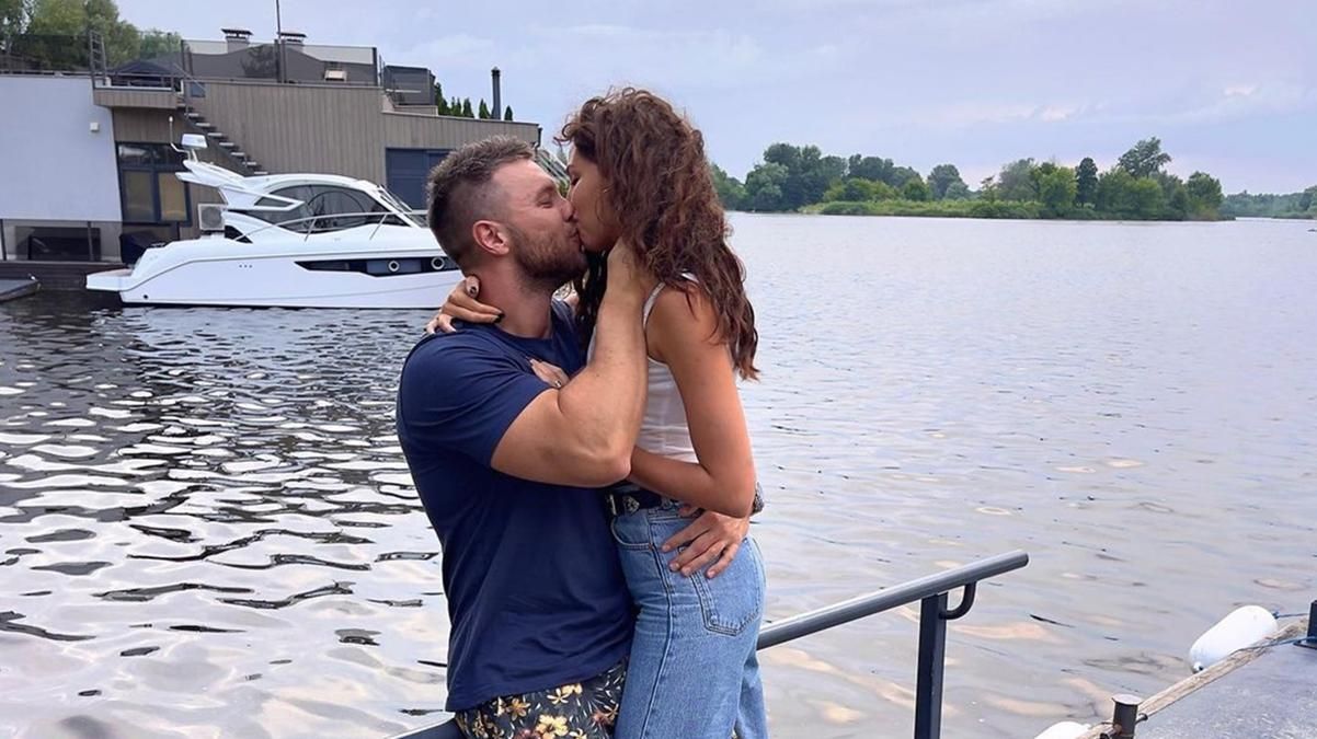 Михайло Заливако показав пристрасні фото з Анею Богдан Михайло Заливако показав пристрасні фото з Анею Богдан