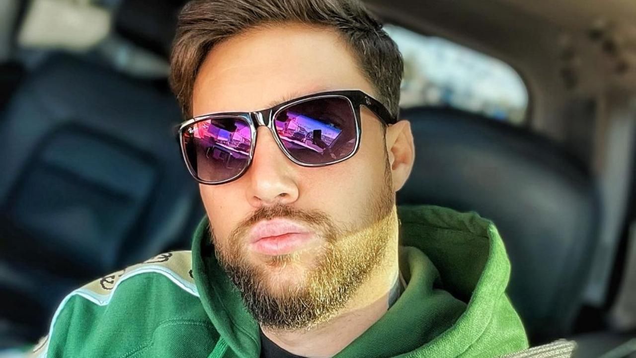 Олег Кензов вийшов п'яним на концерті в Бердянську: відео Олег Кензов вийшов п'яним на концерті в Бердянську: відео