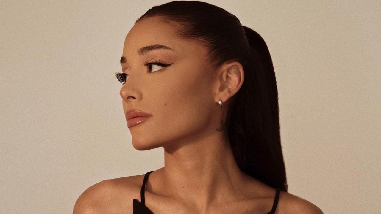 Ариана Гранде вакцинировался от коронавируса Ариана Гранде вакцинировался от коронавируса