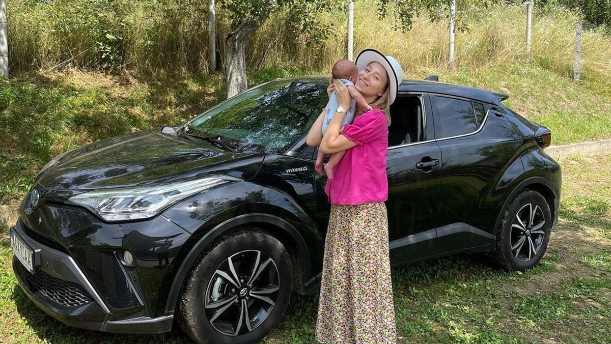 Жена Виктора Павлика против крещения сына: в чем причина Жена Виктора Павлика против крещения сына: в чем причина