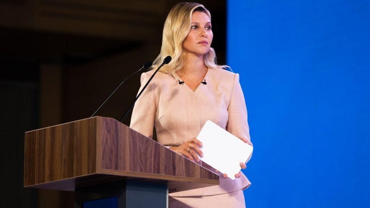 Елена Зеленская примерила бежевый костюм: фото Елена Зеленская примерила бежевый костюм: фото