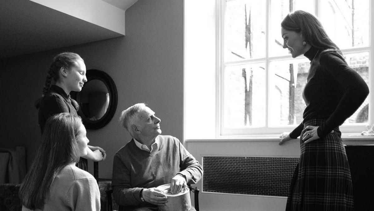 Фото Кейт Міддлтон з'явились у лондонському музеї Фото Кейт Міддлтон з'явились у лондонському музеї