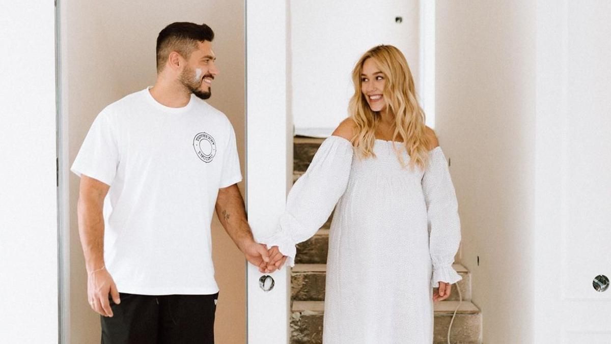 Даша Квиткова и Никита Добрынин сделали парные татуировки: фото Даша Квиткова и Никита Добрынин сделали парные татуировки: фото