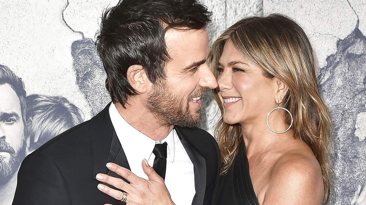 Дженніфер Еністон привітала ексчоловіка з днем народження Дженніфер Еністон привітала ексчоловіка з днем народження