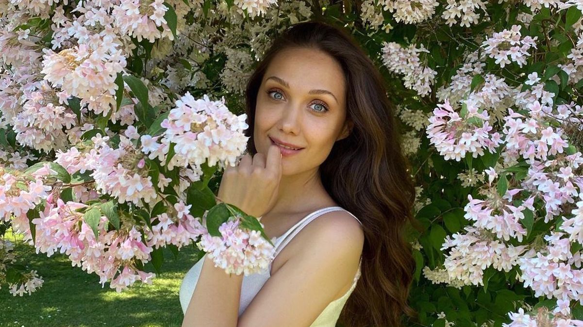 Учасницею Танців з зірками стала співачка, яка важко хворіла Учасницею Танців з зірками стала співачка, яка важко хворіла