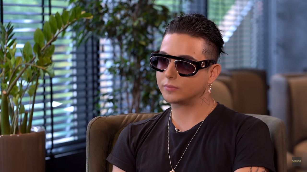 MELOVIN зізнався, як батьки відреагували на його камінг-аут MELOVIN зізнався, як батьки відреагували на його камінг-аут