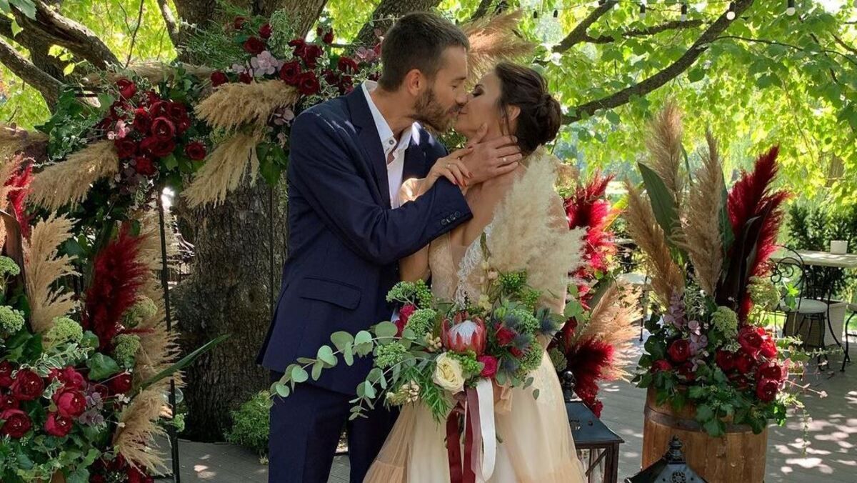 Илона Гвоздева поздравила мужа с 7 годовщиной брака фото Илона Гвоздева поздравила мужа с 7 годовщиной брака фото