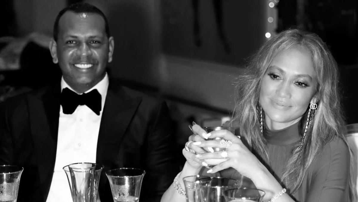 Дженнифер Лопес удалила все фото с экс-женихом Алексом Родригесом Дженнифер Лопес удалила все фото с экс-женихом Алексом Родригесом