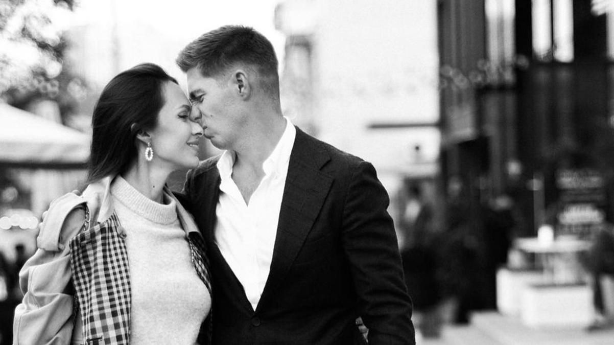 Все могло произойти иначе, – жена Остапчука трогательно поздравила его с годовщиной помолвки Все могло произойти иначе, – жена Остапчука трогательно поздравила его с годовщиной помолвки