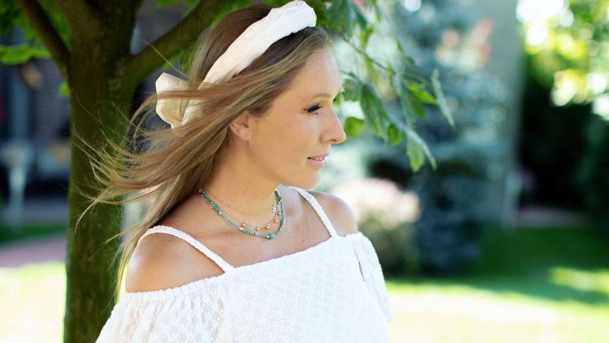 Катя Осадча напередодні пологів показала нове фото: ніжний образ ведучої - Showbiz Катя Осадча напередодні пологів показала нове фото: ніжний образ ведучої - Showbiz