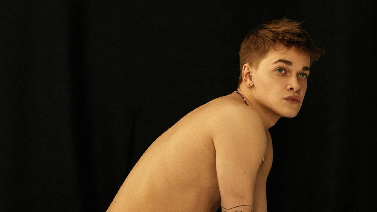 Танцівник Наді Дорофєєвої вперше з'явився в мережі після побиття: неочікуване відео - Україна новини - Showbiz Танцівник Наді Дорофєєвої вперше з'явився в мережі після побиття: неочікуване відео - Україна новини - Showbiz