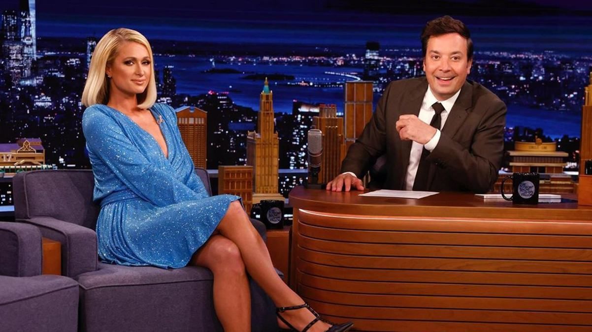 Як принцеса Disney: Періс Гілтон вийшла у світ в блискучій мінісукні - Новини шоу-бізнесу - Showbiz Як принцеса Disney: Періс Гілтон вийшла у світ в блискучій мінісукні - Новини шоу-бізнесу - Showbiz