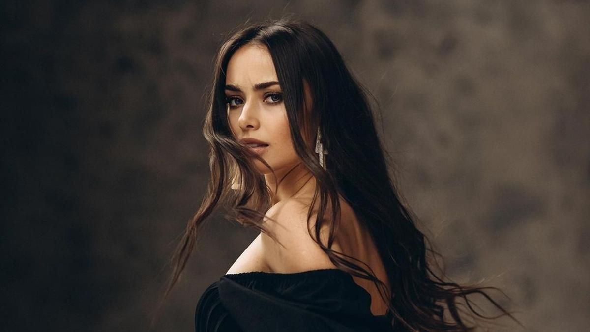 Ксенія Мішина похизувалась образом в корсеті від Андре Тана - Новини шоу-бізнесу - Showbiz Ксенія Мішина похизувалась образом в корсеті від Андре Тана - Новини шоу-бізнесу - Showbiz