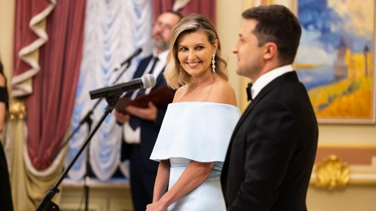 Олена Зеленська приголомшила елегантним образом у блакитній сукні: нові фото першої леді - Україна новини - Showbiz