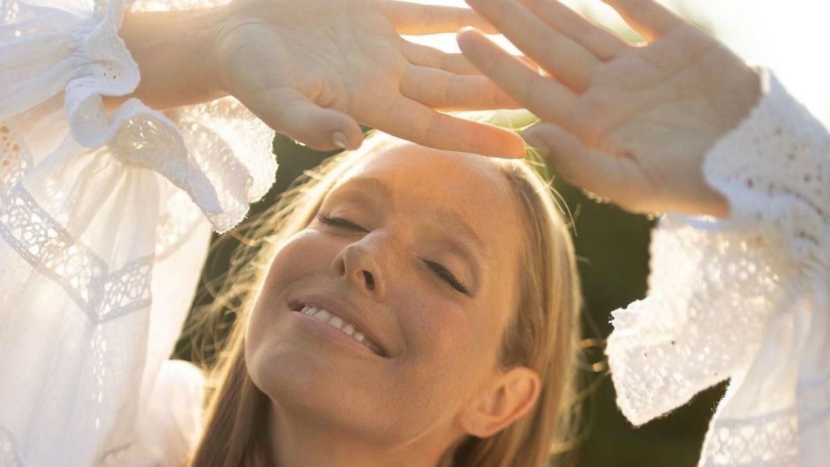 Катя Осадча привітала зі святом: фото у вишиванці - Showbiz Катя Осадча привітала зі святом: фото у вишиванці - Showbiz