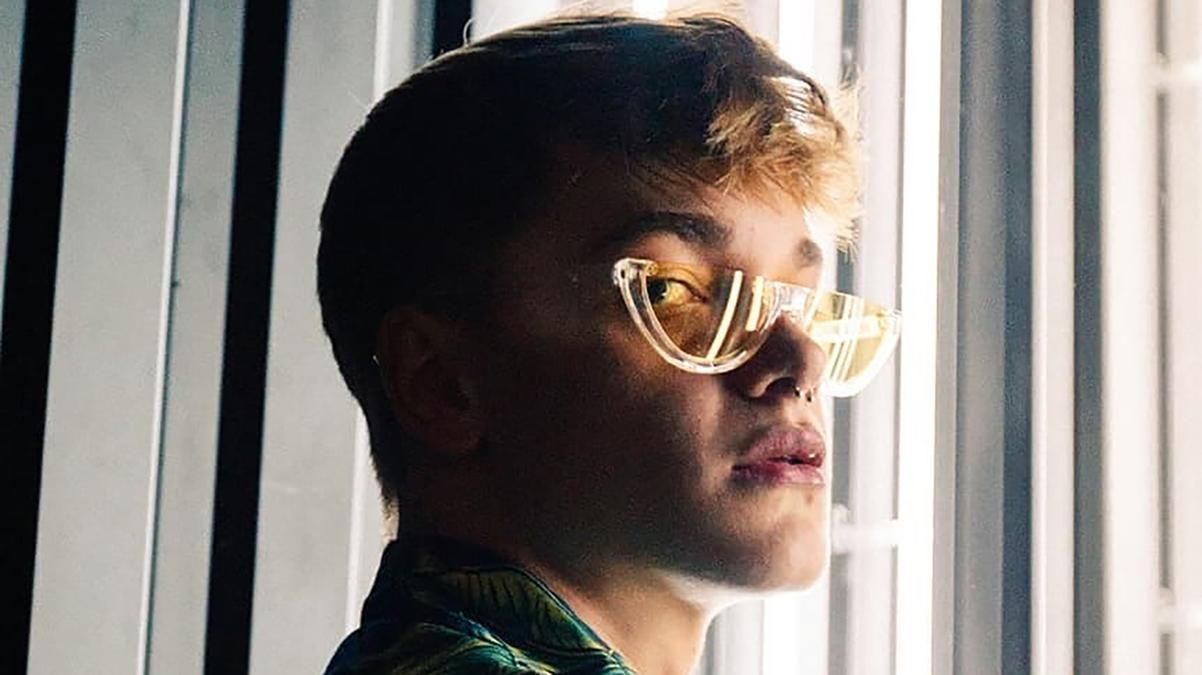 Избитый танцовщик Дорофеевой резко ответил хейтерам, желающим ему смерти Избитый танцовщик Дорофеевой резко ответил хейтерам, желающим ему смерти