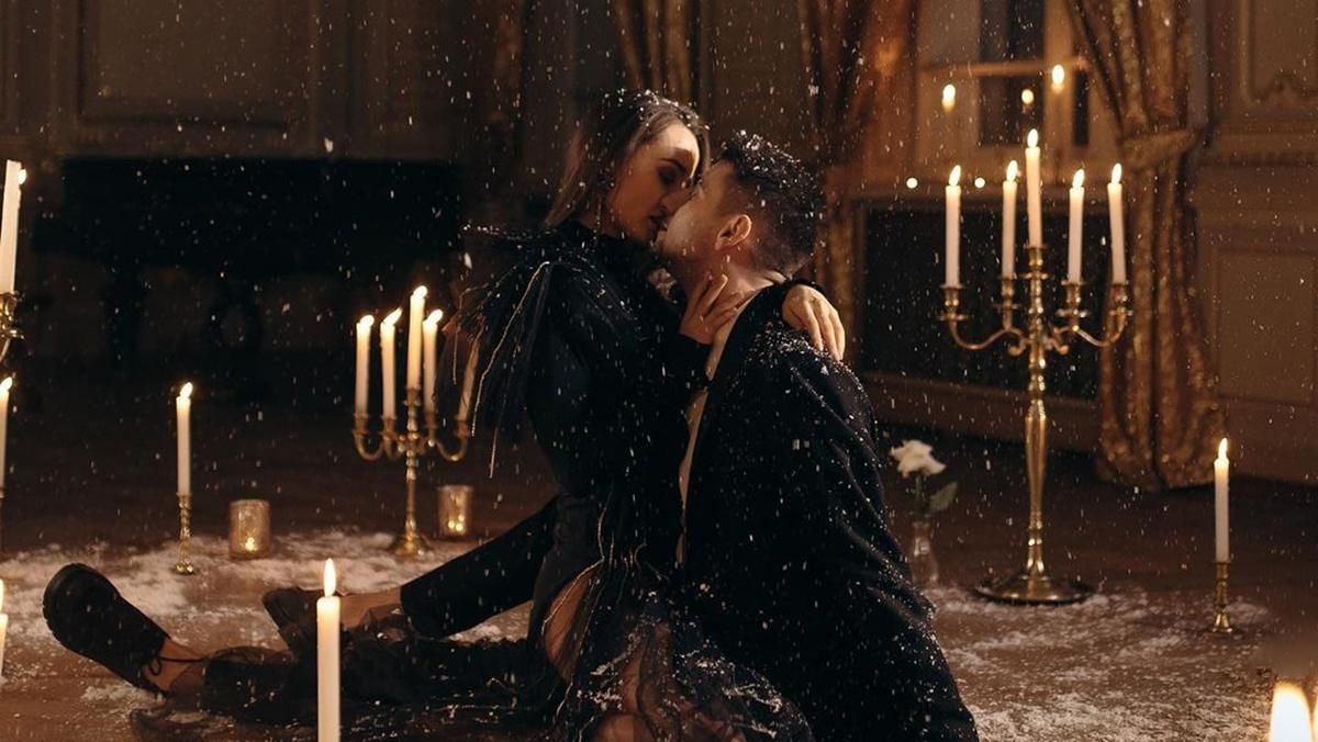 Ксенія Мішина полетіла на Кіпр з Еллертом: екскоханих заскочили в аеропорту - Новини шоу-бізнесу - Showbiz Ксенія Мішина полетіла на Кіпр з Еллертом: екскоханих заскочили в аеропорту - Новини шоу-бізнесу - Showbiz