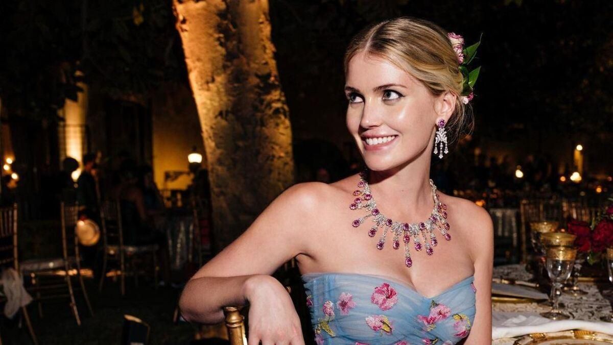 Племінниця принцеси Діани Кітті Спенсер проводить медовий місяць в Італії: мальовничі фото - Новини шоу-бізнесу - Showbiz Племінниця принцеси Діани Кітті Спенсер проводить медовий місяць в Італії: мальовничі фото - Новини шоу-бізнесу - Showbiz