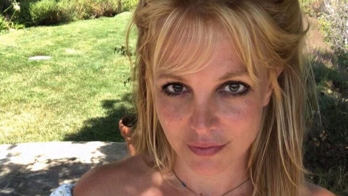 Отец Бритни Спирс за отказ от опекунства требует 2 миллиона долларов Отец Бритни Спирс за отказ от опекунства требует 2 миллиона долларов