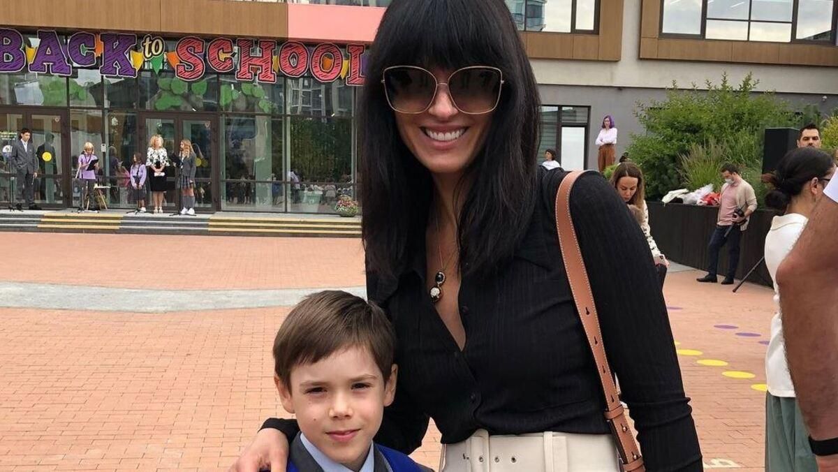 Сльози переходять в істеричний сміх, – Маша Єфросиніна емоційно відвела сина у перший клас - Новини шоу-бізнесу - Showbiz Сльози переходять в істеричний сміх, – Маша Єфросиніна емоційно відвела сина у перший клас - Новини шоу-бізнесу - Showbiz