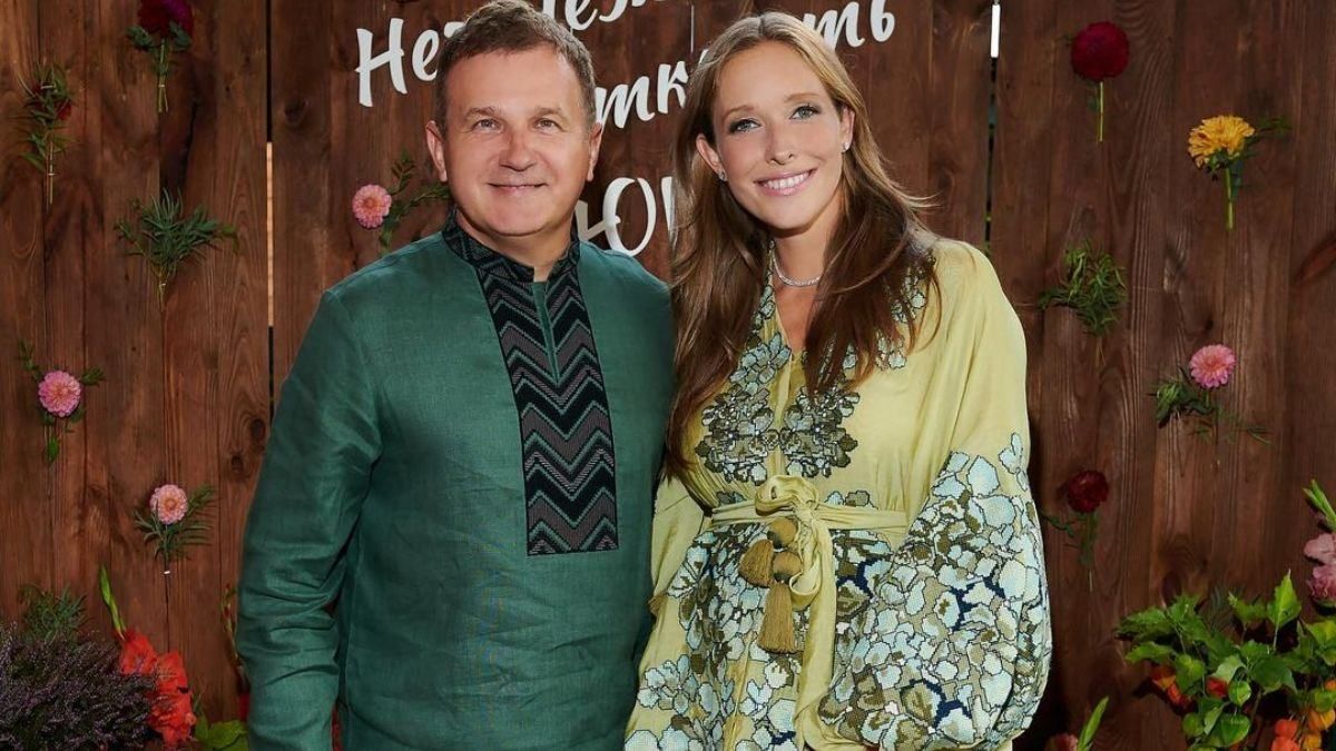 Катя Осадчая и Юрий Горбунов показали, как выглядели в детстве: архивные фото Катя Осадчая и Юрий Горбунов показали, как выглядели в детстве: архивные фото