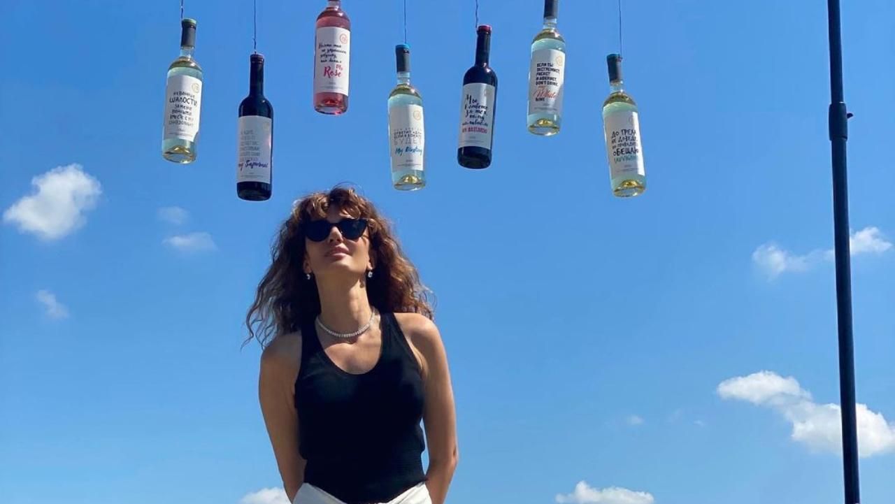 Vogue вляпался в скандал: в журнале появилась россиянка Георгиева, у которой бизнес в Крыму Vogue вляпался в скандал: в журнале появилась россиянка Георгиева, у которой бизнес в Крыму