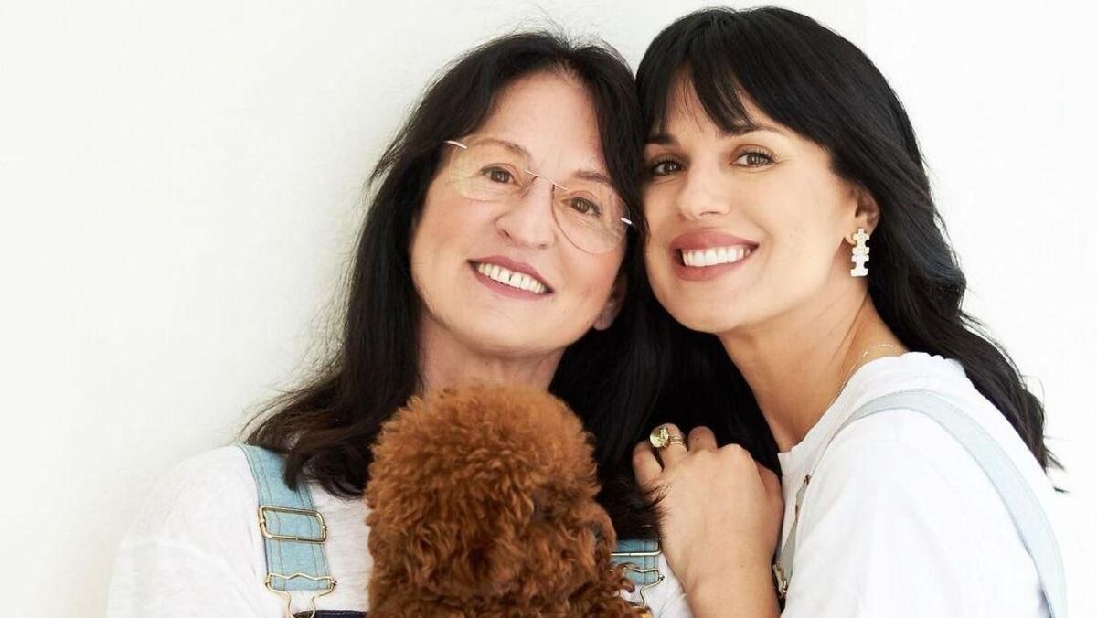 Маша Ефросинина рассказала о сложном детстве в Магадане и отношениях с мамой Маша Ефросинина рассказала о сложном детстве в Магадане и отношениях с мамой