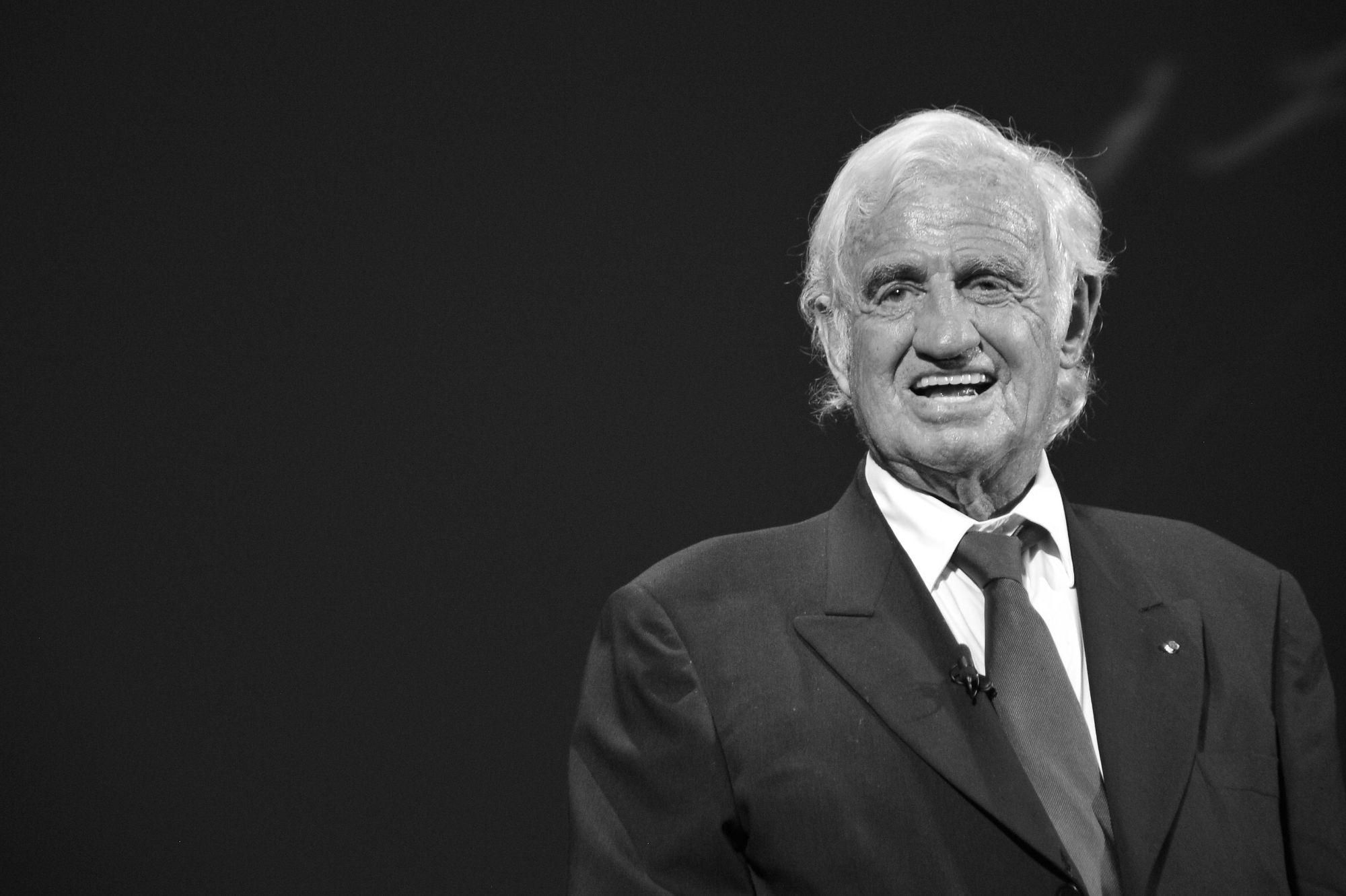 Похорон Жана-Поля Бельмондо: відео 10 вересня 2021 Похорон Жана-Поля Бельмондо: відео 10 вересня 2021