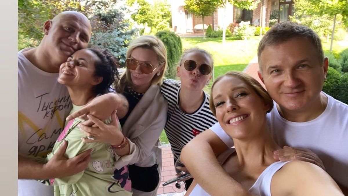 Катя Осадчая празднует день рождения: Потап и Каменских до слез растрогали ведущую – видео Катя Осадчая празднует день рождения: Потап и Каменских до слез растрогали ведущую – видео