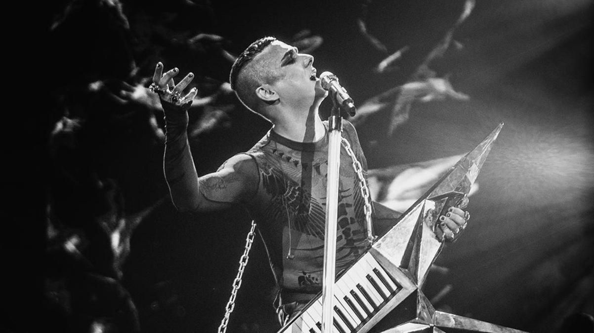 Он улыбался, – MELOVIN признался, как отец отреагировал на его каминг-аут Он улыбался, – MELOVIN признался, как отец отреагировал на его каминг-аут