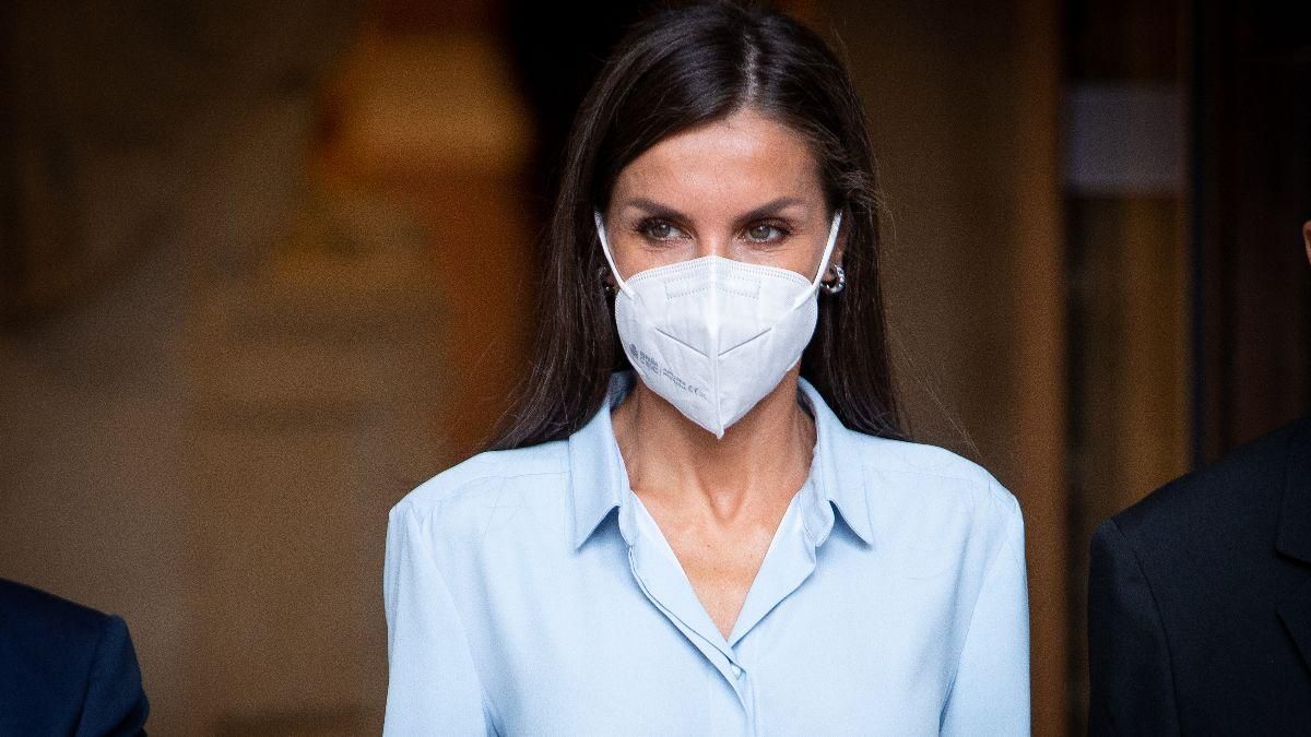 Королева Летиция позировала в голубом платье: фото из музея Королева Летиция позировала в голубом платье: фото из музея