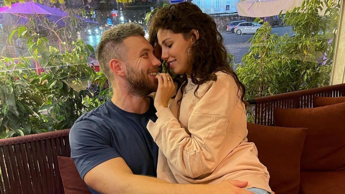 "Холостяк" Михайло Заливако провів вечір з коханою: пристрасні фото - Новини шоу-бізнесу - Showbiz "Холостяк" Михайло Заливако провів вечір з коханою: пристрасні фото - Новини шоу-бізнесу - Showbiz