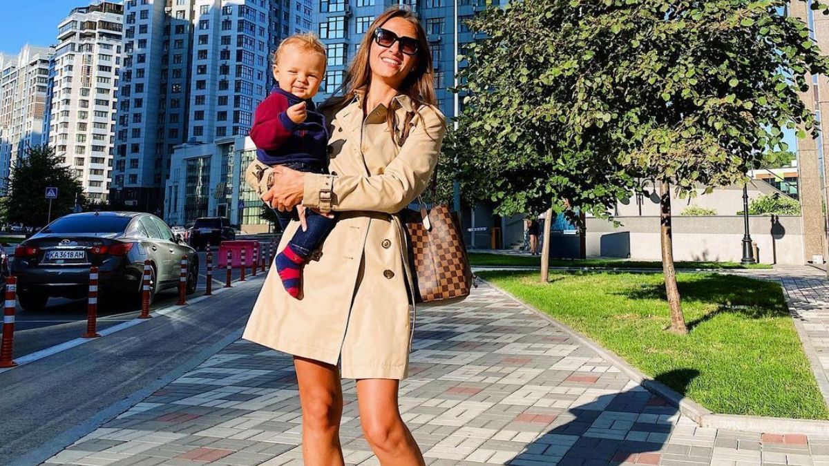 Кристина Решетник показала стильный осенний образ: фото в коричневом тренче Кристина Решетник показала стильный осенний образ: фото в коричневом тренче