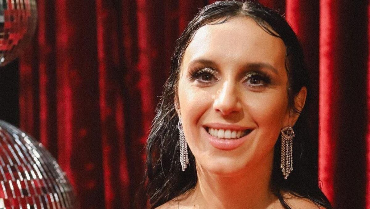 Джамала поделилась щемящей историей, в честь которой исполнит танец на "Танцах со звездами" Джамала поделилась щемящей историей, в честь которой исполнит танец на "Танцах со звездами"