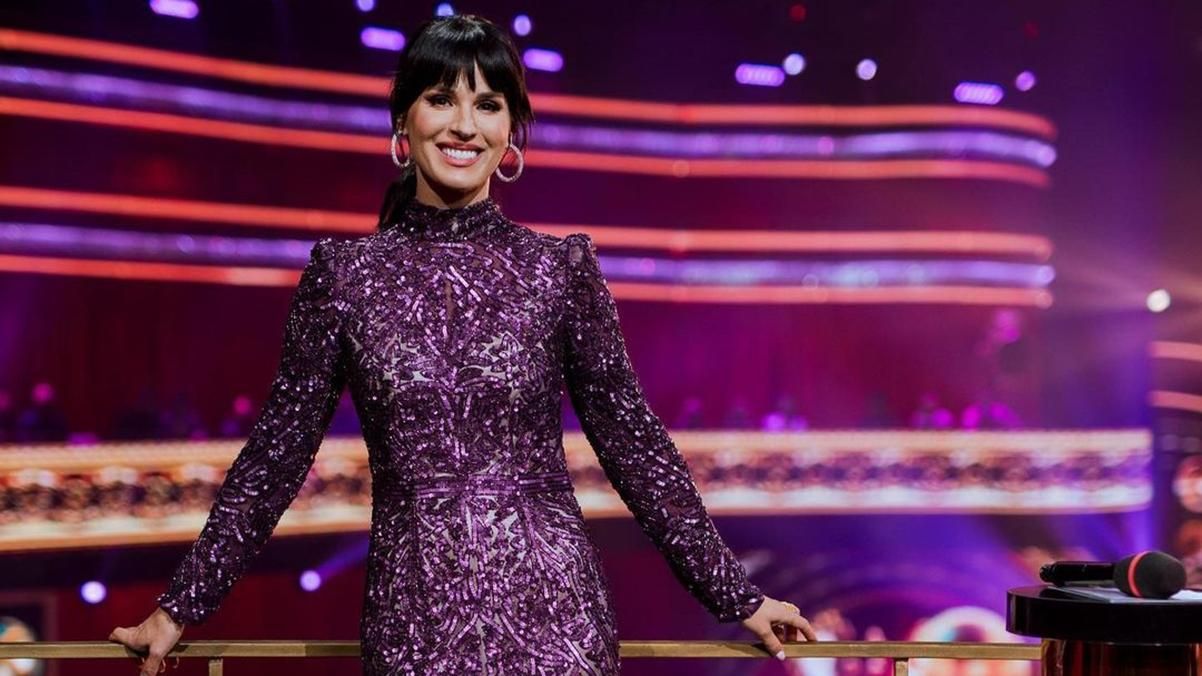 Маша Ефросинина показала невероятный образ на "Танцах со звездами": фото в платье с пайетками Маша Ефросинина показала невероятный образ на "Танцах со звездами": фото в платье с пайетками