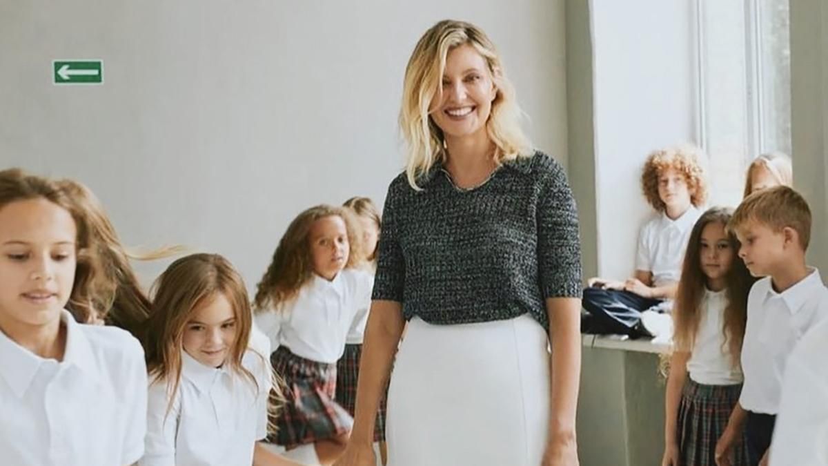 В юбке длины миди и с детьми: появились новые фото Елены Зеленской для Elle