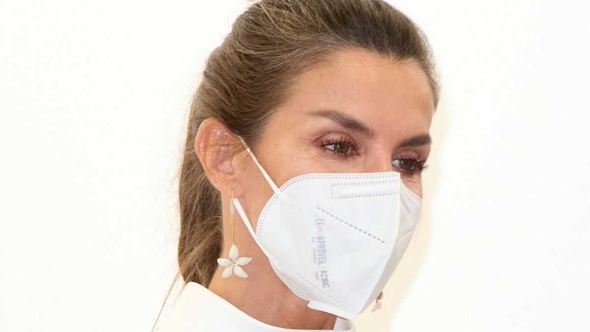 Летиція здійснила вихід у бузковому костюмі та туфлях від Prada - Showbiz Летиція здійснила вихід у бузковому костюмі та туфлях від Prada - Showbiz