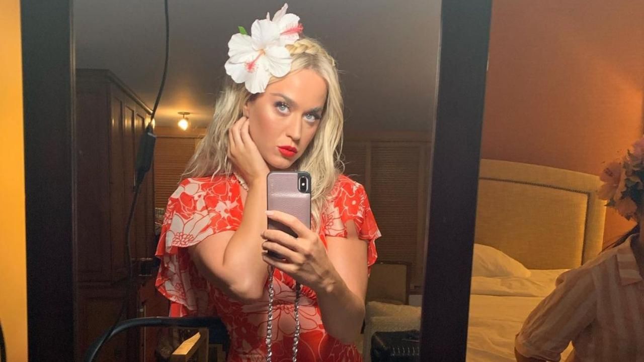 Кеті Перрі показала фігуру через рік після пологів: фото з райського відпочинку - Новини шоу-бізнесу - Showbiz Кеті Перрі показала фігуру через рік після пологів: фото з райського відпочинку - Новини шоу-бізнесу - Showbiz