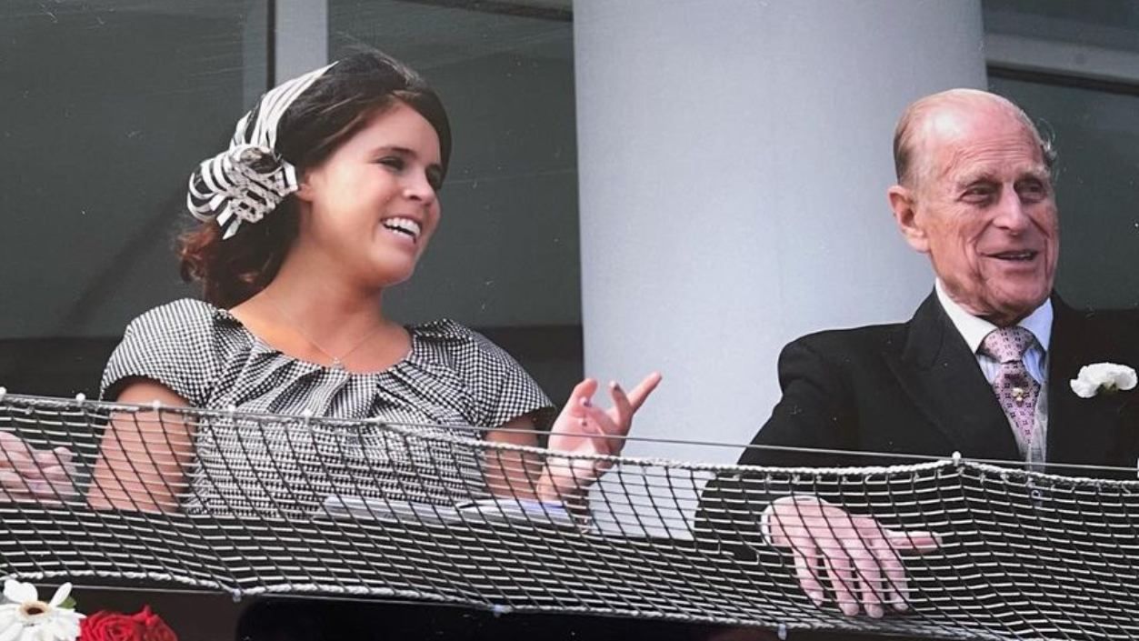 Принцеса Євгенія поділилась, як познайомила сина з покійним дідусем Філіпом - Новини шоу-бізнесу - Showbiz Принцеса Євгенія поділилась, як познайомила сина з покійним дідусем Філіпом - Новини шоу-бізнесу - Showbiz